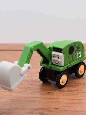 Thomas & Friends The Train ALFIE THE EXCAVATOR Take N Play Diecast Metal 2003